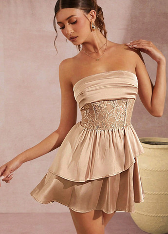 Светло-бежевое праздничный платье с открытыми плечами, клеш SHEIN однотонное