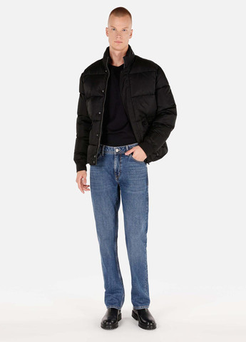 Чорна демісезонна куртка Colin's