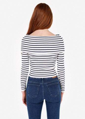 Молочный демисезонный свитер Colin's