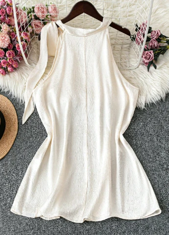 Молочна блуза SHEIN