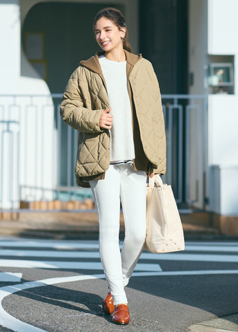 Бежева демісезонна куртка Uniqlo