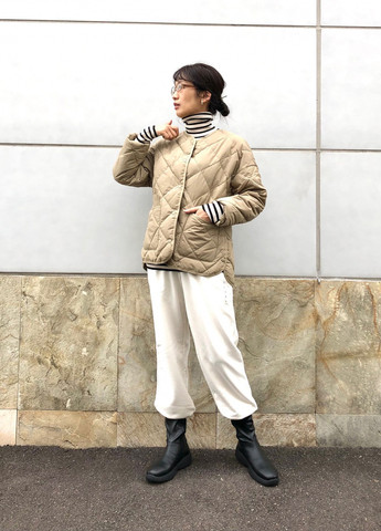 Бежева демісезонна куртка Uniqlo