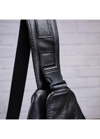 Чоловіча шкіряна сумка 17,5х30х6 см Shvigel (252132610)