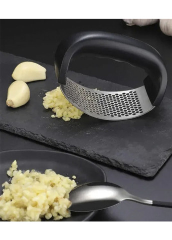 Прес для часнику GARLIC PRESS – це кухонне начиння, для подрібнення зубчиків часнику XO (253878147)