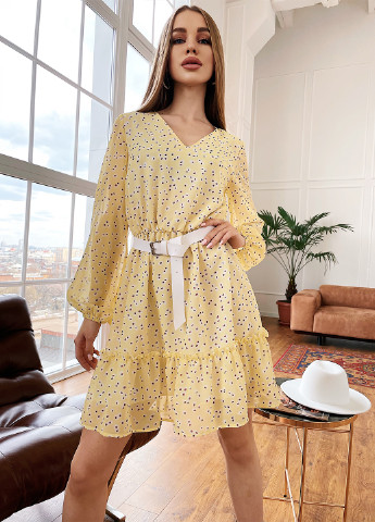 Желтое кэжуал платье клеш Larionoff с абстрактным узором