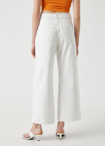 Джинси KOTON вкорочені, прямі однотонні білі джинсові бавовна