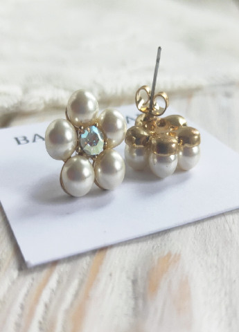Сережки гвоздики у вигляді перлового квітки зі стразами Art-Bijou круглые (220738366)