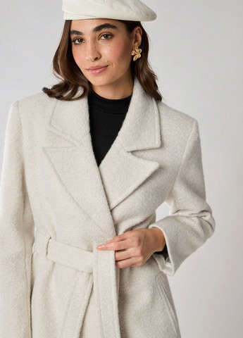 Кремовое зимнее Пальто двубортное SHEIN