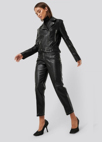 Черная куртка NA-KD