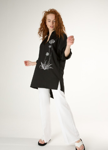 Черная демисезонная - туника с тиара с большой вышивкой INNOE Блуза