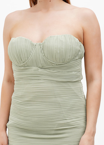 М'ятна коктейльна сукня з відкритими плечима PrettyLittleThing однотонна