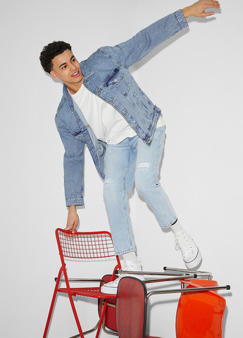 Синя демісезонна куртка C&A