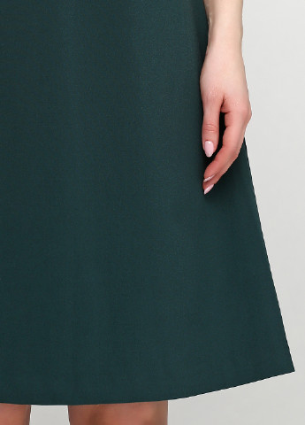 Зеленое кэжуал платье клеш Minus однотонное