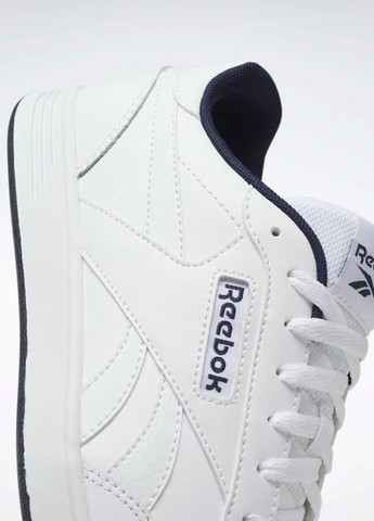 Белые демисезонные кроссовки Reebok