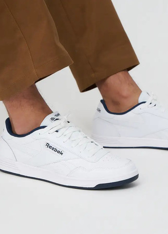 Белые демисезонные кроссовки Reebok