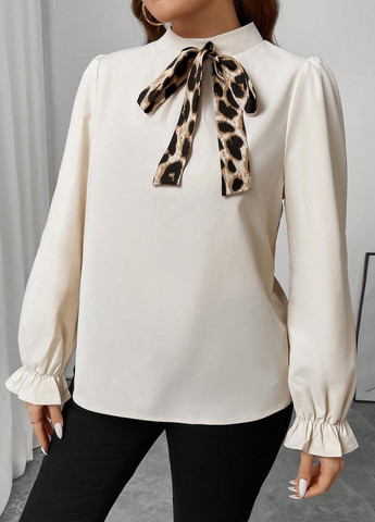 Кремова блуза SHEIN