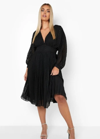 Черное кэжуал платье Boohoo однотонное