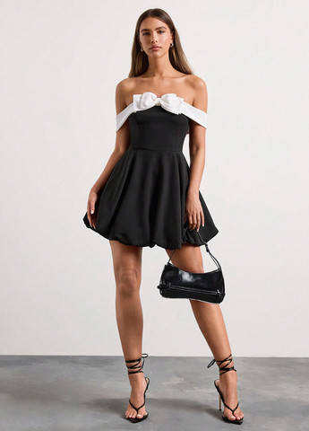 Чорна святковий, коктейльна, вечірня сукня кльош, з відкритою спиною, а-силует SHEIN однотонна