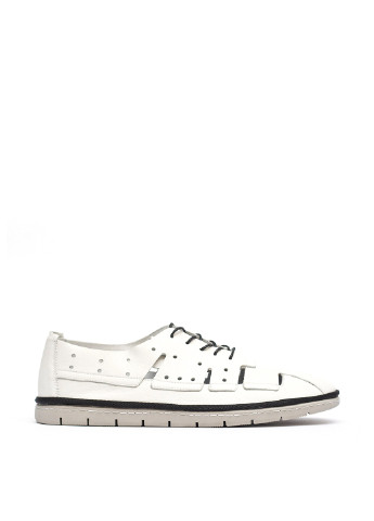 Белые кэжуал туфли Corso Vito на шнурках