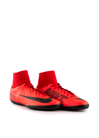 Красные футзалки Nike