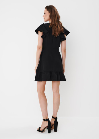 Черное кэжуал платье Mohito однотонное