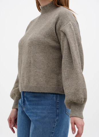 Оливковый демисезонный свитер YAS