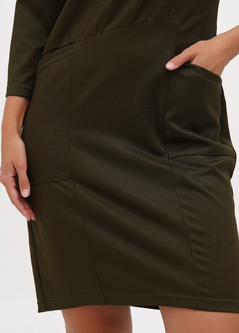 Оливковое (хаки) кэжуал платье Sassofono однотонное