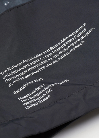 Чорна демісезонна куртка H&M