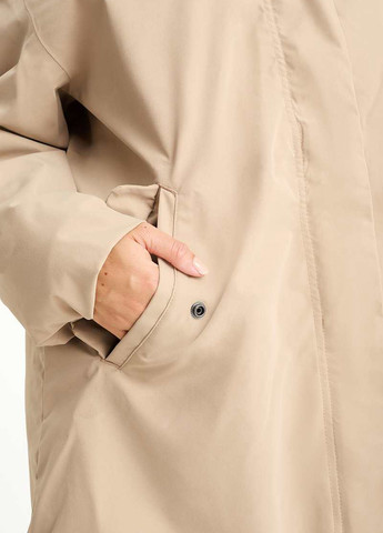 Бежева демісезонна куртка C&A