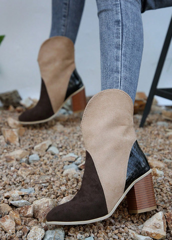 Осенние сапоги казаки SHEIN