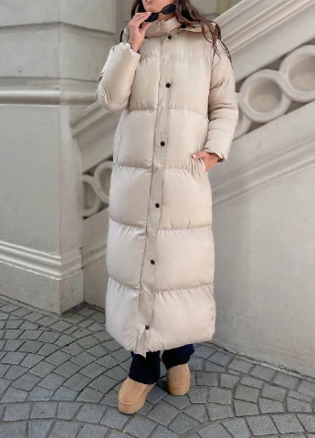 Бежева зимня куртка SHEIN