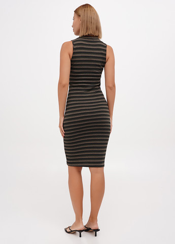 Оливковое (хаки) кэжуал платье силуэтная Sassofono Club в полоску