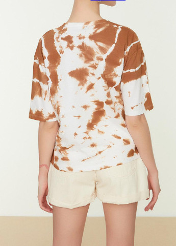 Светло-коричневая летняя футболка с коротким рукавом AMORI