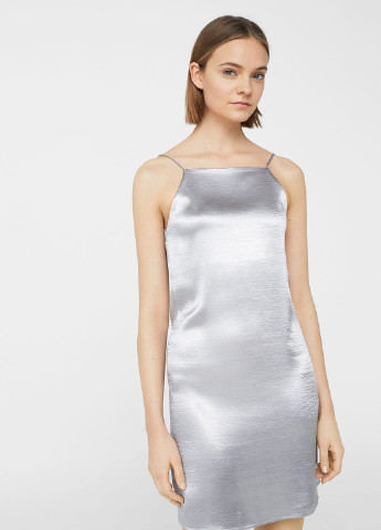 Серебряное коктейльное платье футляр Mango однотонное