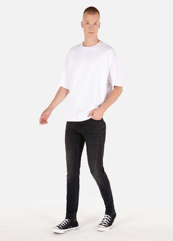 Черные демисезонные зауженные джинсы Colin's