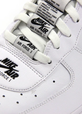 Белые демисезонные мужские кроссовки air force 1 '07 lv8 3 cj1379-100 Nike
