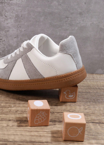 Цветные демисезонные кроссовки SHEIN