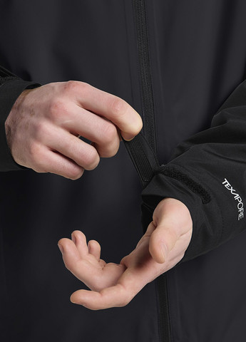 Черная демисезонная ветровка Jack Wolfskin WEILTAL 2L JKT M