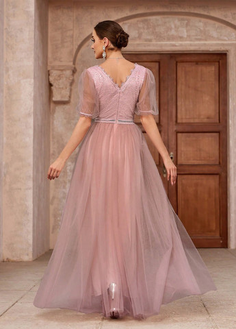 Светло-розовое вечернее платье с пышной юбкой SHEIN однотонное