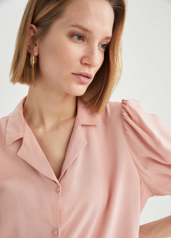 Светло-розовая летняя рубашка DeFacto