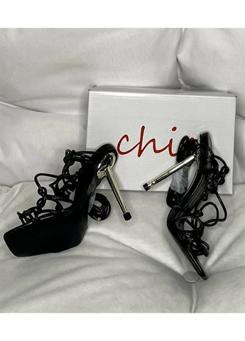 Черные босоножки Chic на шнурках