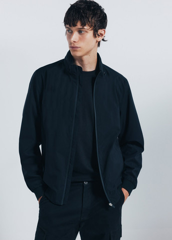 Чорна демісезонна куртка Springfield