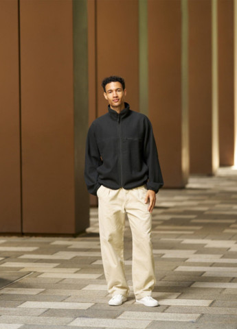 Темно-серая демисезонная куртка Uniqlo