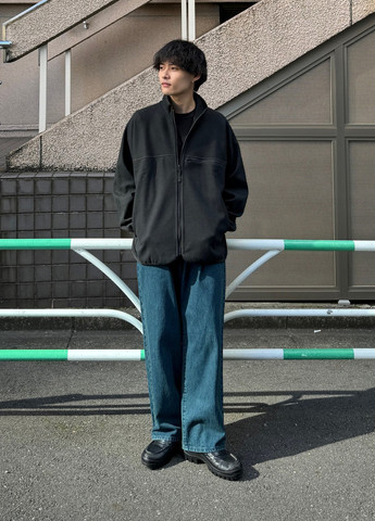 Темно-серая демисезонная куртка Uniqlo