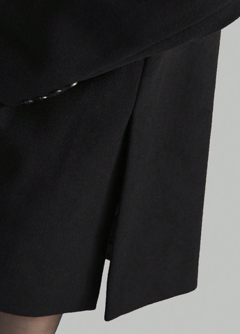 Чорне зимнє Пальто SHEIN