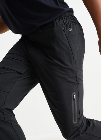 Черные спортивные, кэжуал демисезонные зауженные брюки C&A