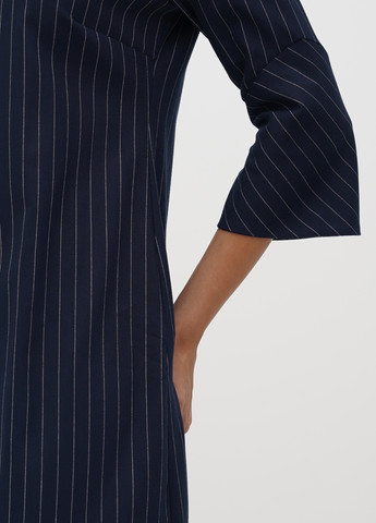 Темно-синее кэжуал платье Sassofono в полоску