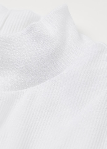 Гольф H&M однотонный белый кэжуал трикотаж, вискоза