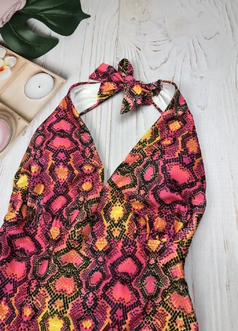 Рожевий літній цілісний купальник роздільний Boohoo