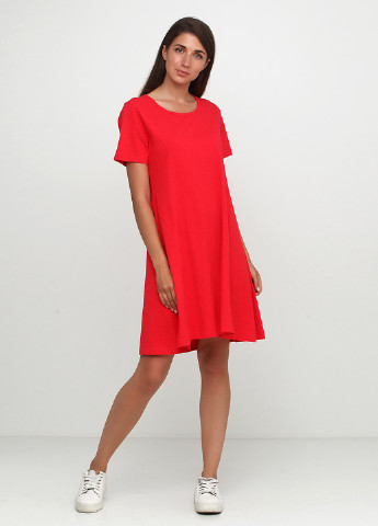 Красное кэжуал платье платье-футболка Free Quent однотонное